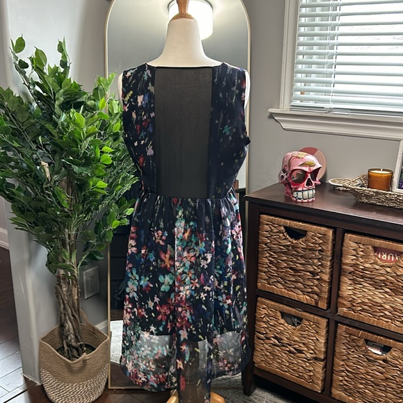 NWT ZARA BLACK MULTI-COLOURED FLORAL SPLATTER MULLET DRESS - Picture 3 of 6